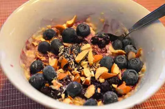 Blueberry Cheesecake Oatmeal!!