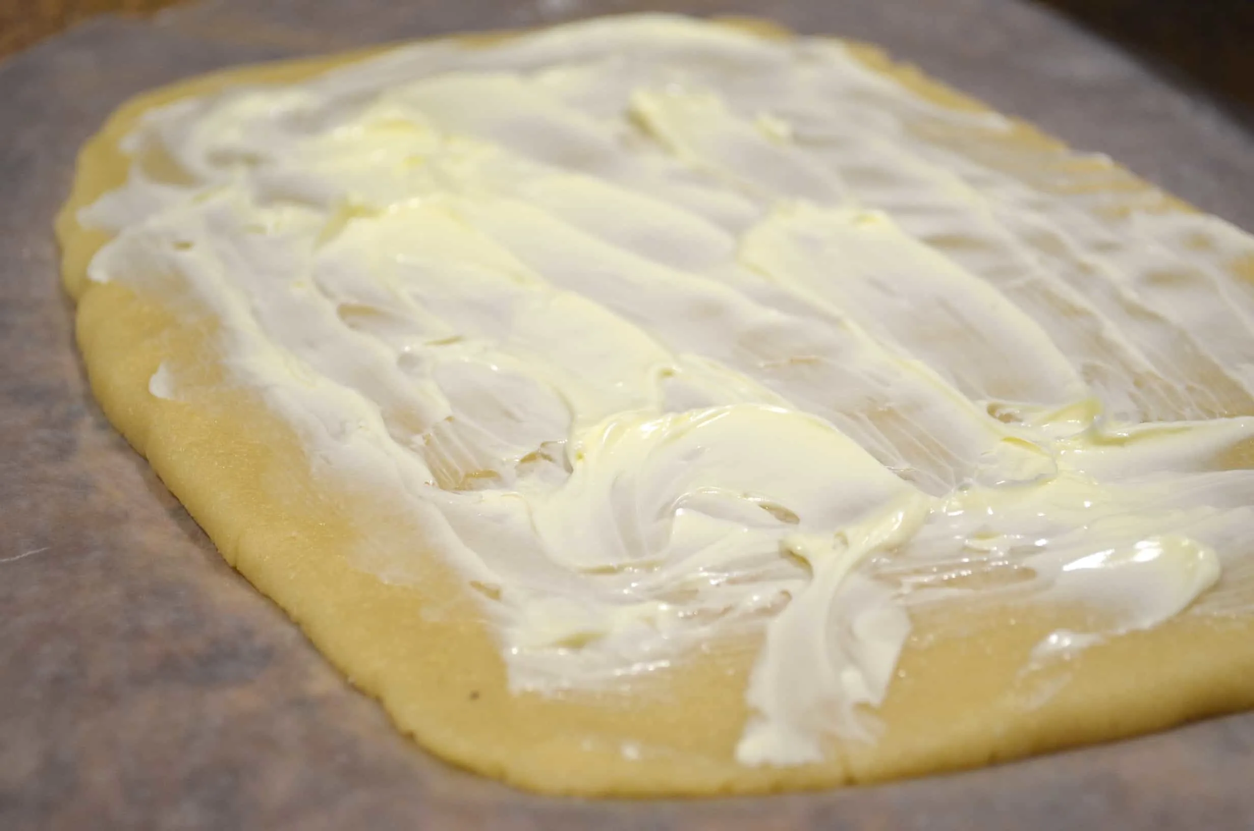 keto yeast cinnamon roll dough