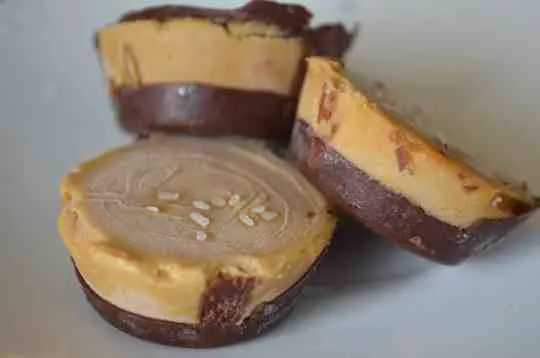 Keto Salted Caramel Cups