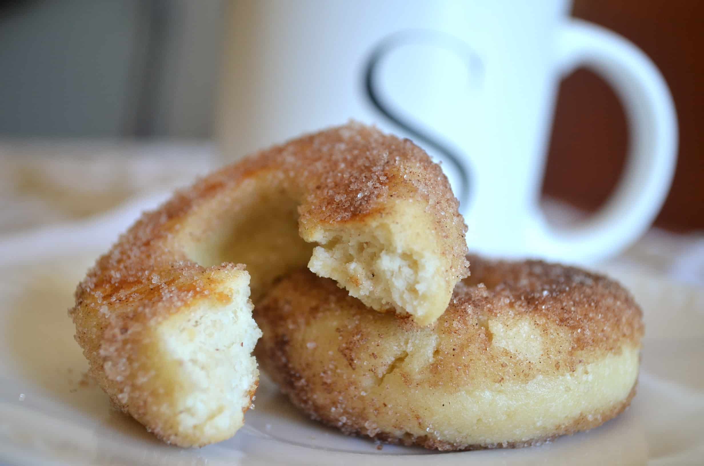 The Amazing 10min Cinnamon Sugar Donuts