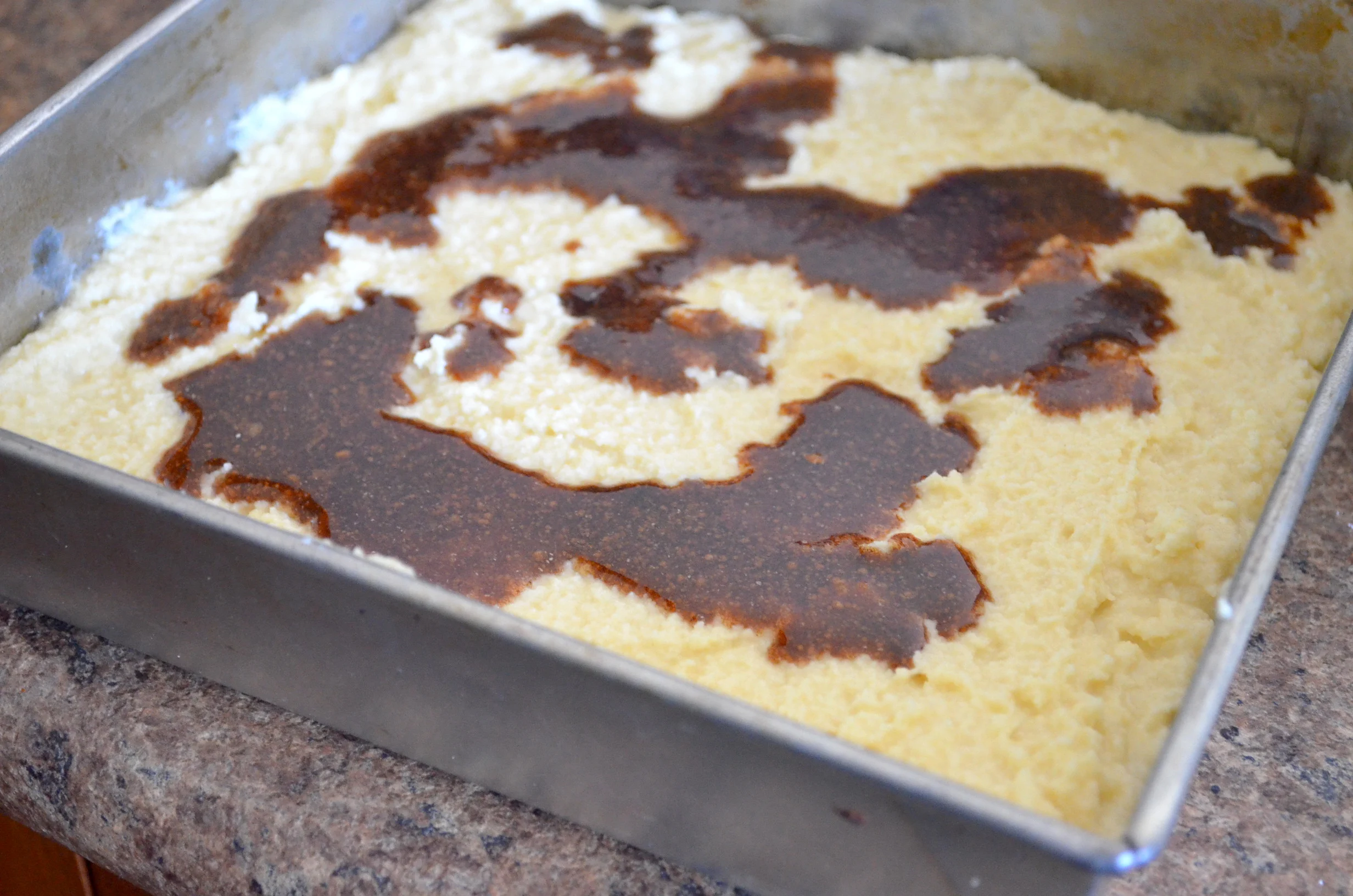 keto cinnamon roll cake