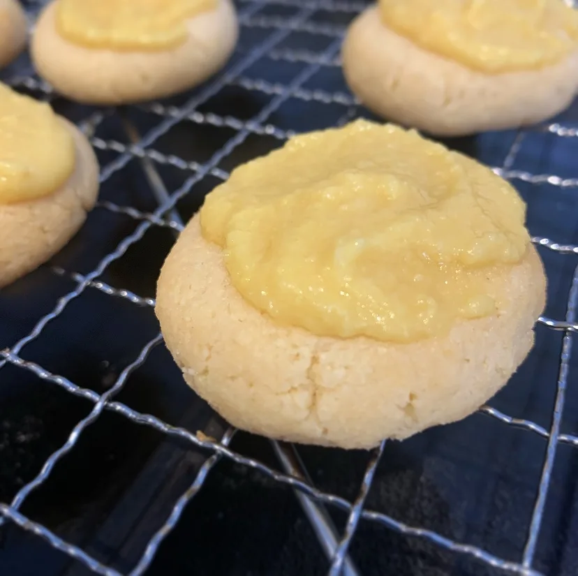 keto caramel chocolate shortbread cookies