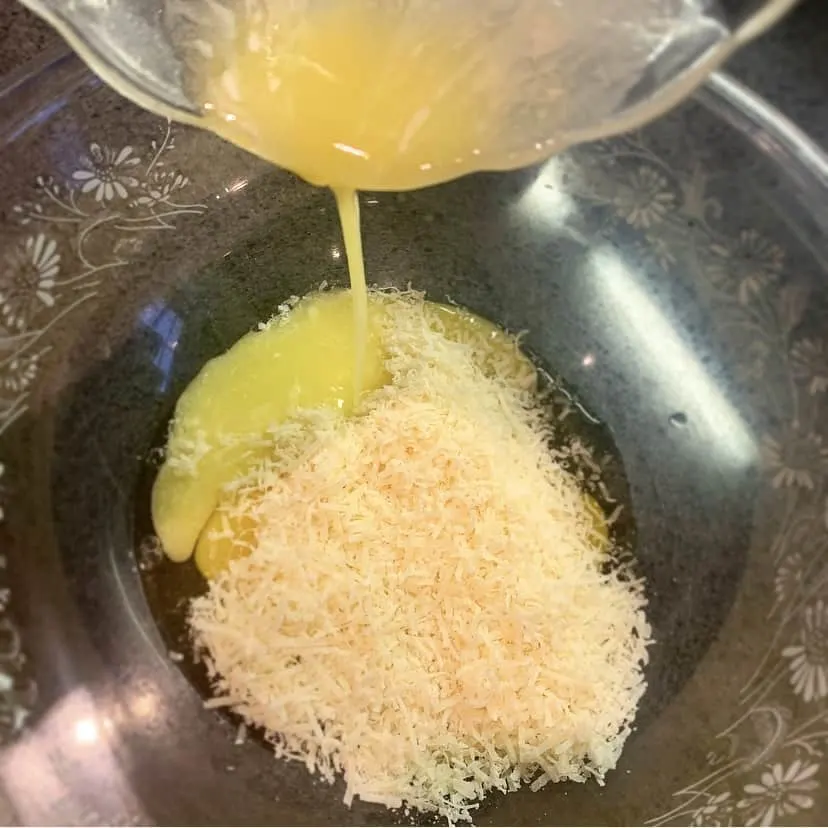 making keto pizza crust