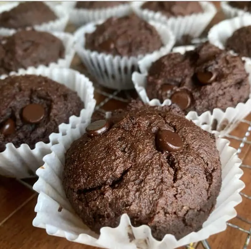 keto banana chocolate muffins