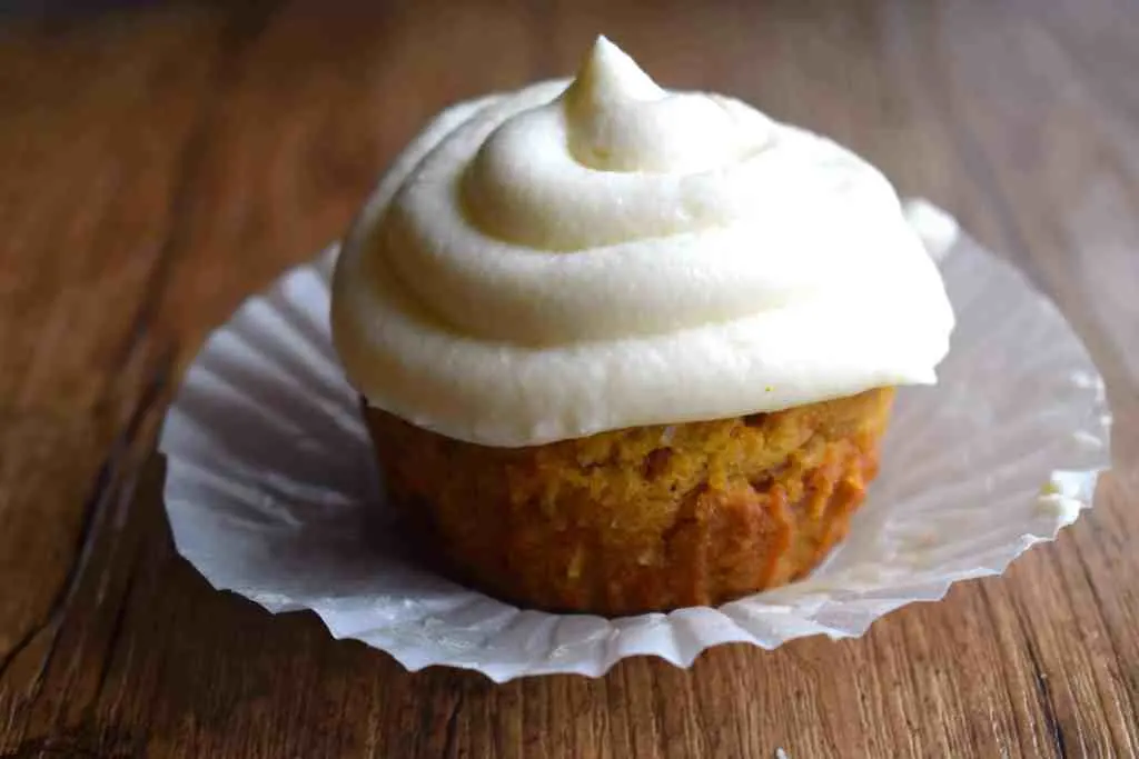 low carb carrot cupcakes low carb carrot cupcakes