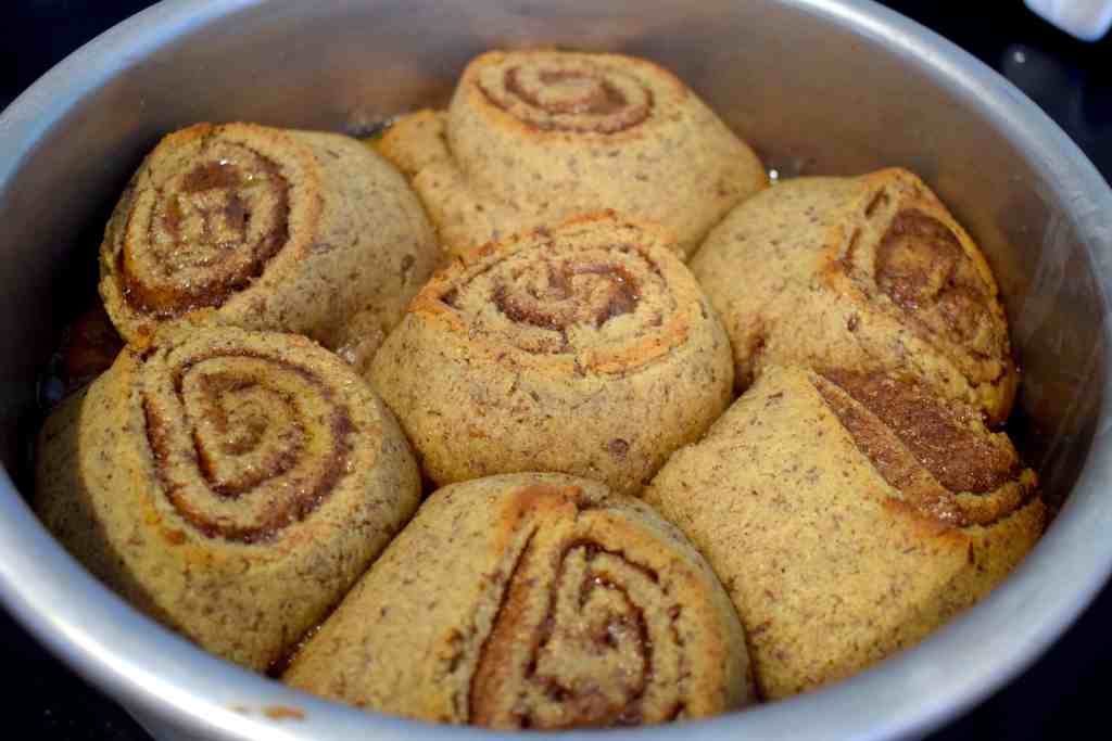 keto soft and gooey cinnamon rolls