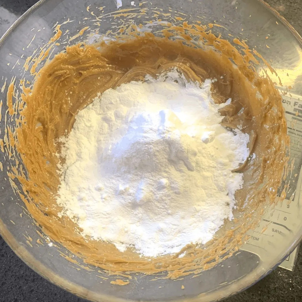 blending powdered monkfruit erythritol sweetener with wet ingredients blending powdered monkfruit erythritol sweetener with wet ingredients