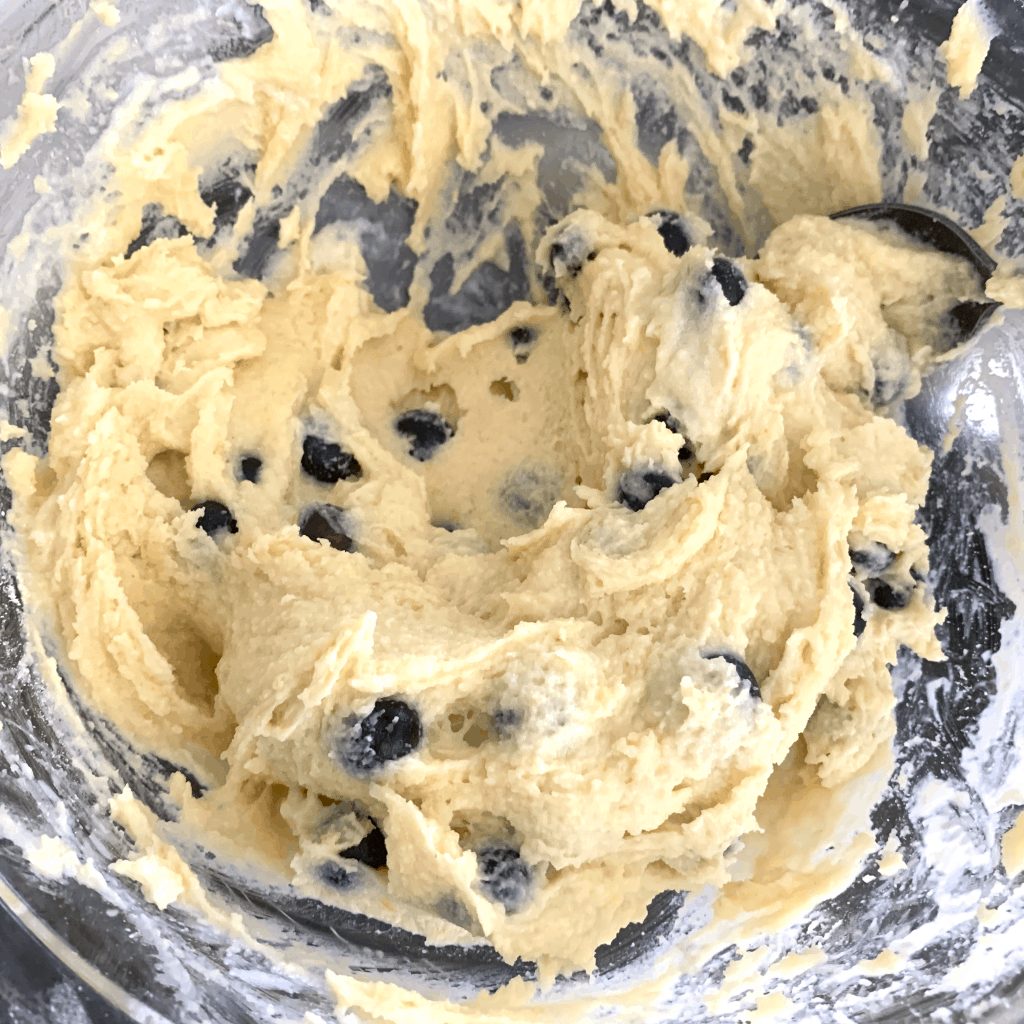 keto blueberry muffin batter