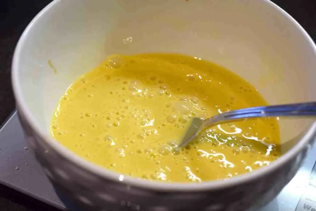 eggs heavy cream vanilla extract