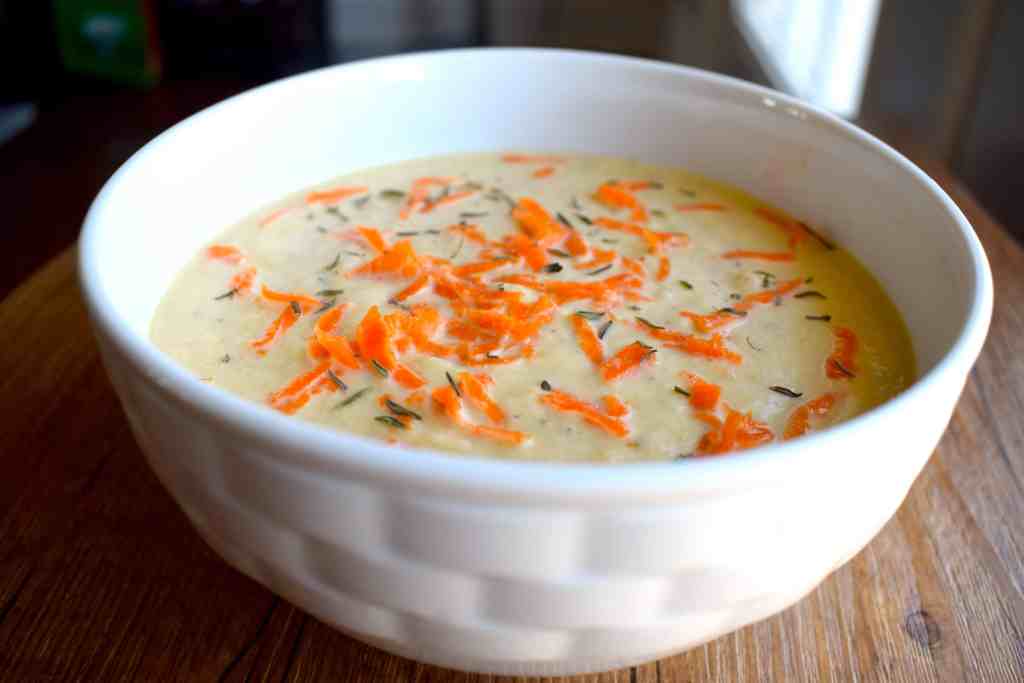 keto cauliflower and carrot soup