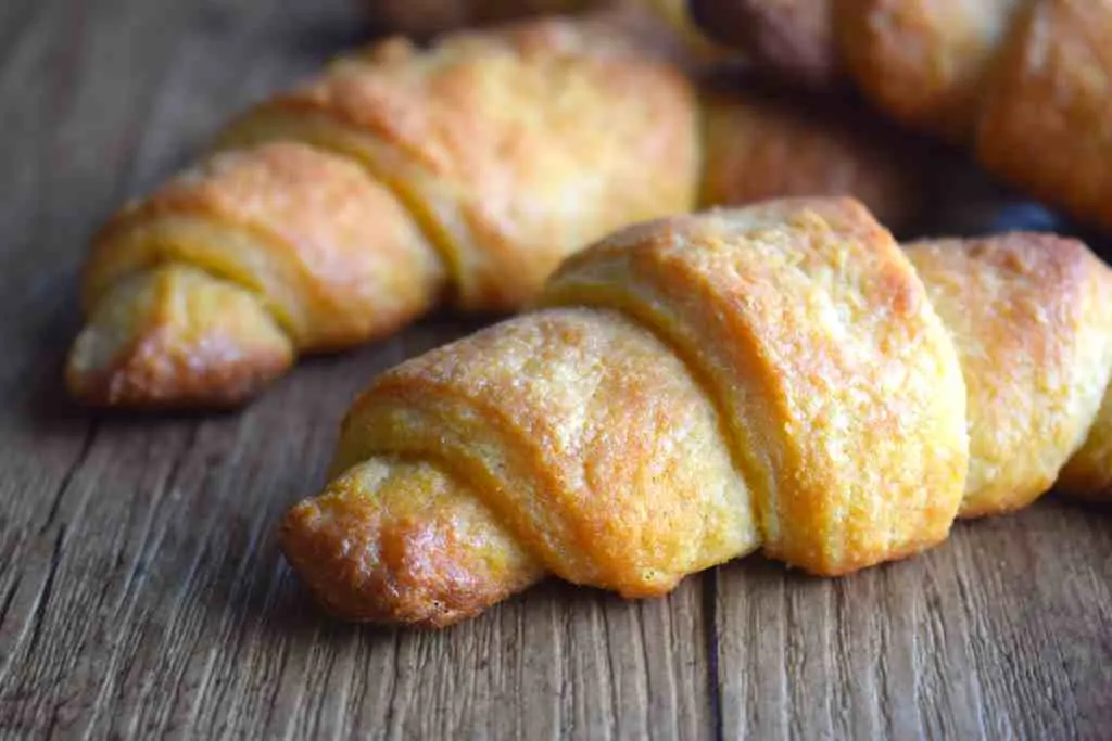 low carb keto croissants