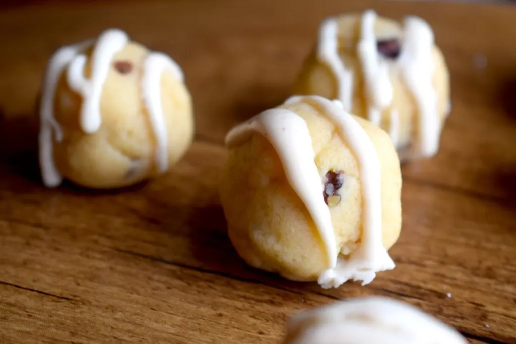 Keto maple walnut bites