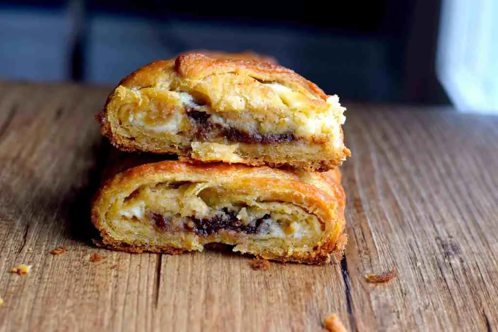 keto chocolate cream cheese danish