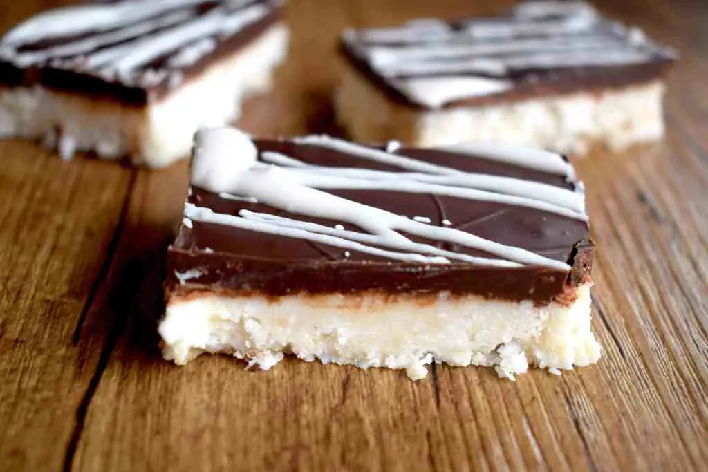no bake keto coconut chocolate bars