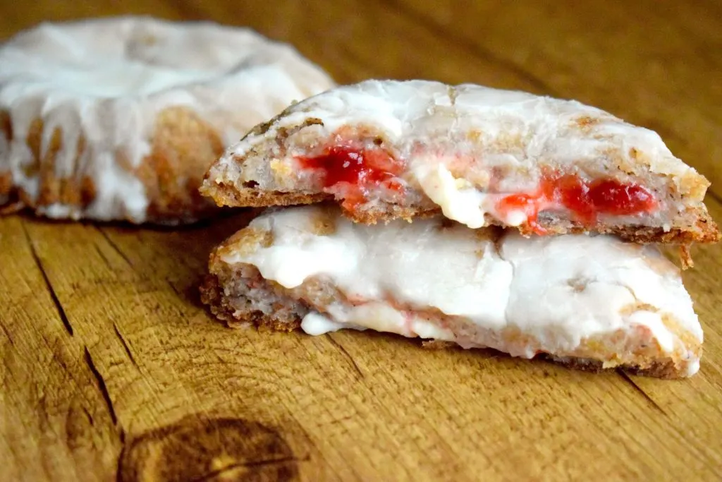 keto mini strawberry cream cheese pies