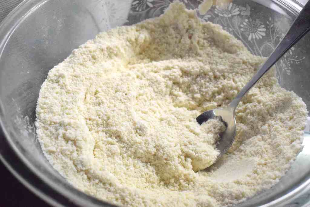 coconut flour almond flour Xanthan Gum