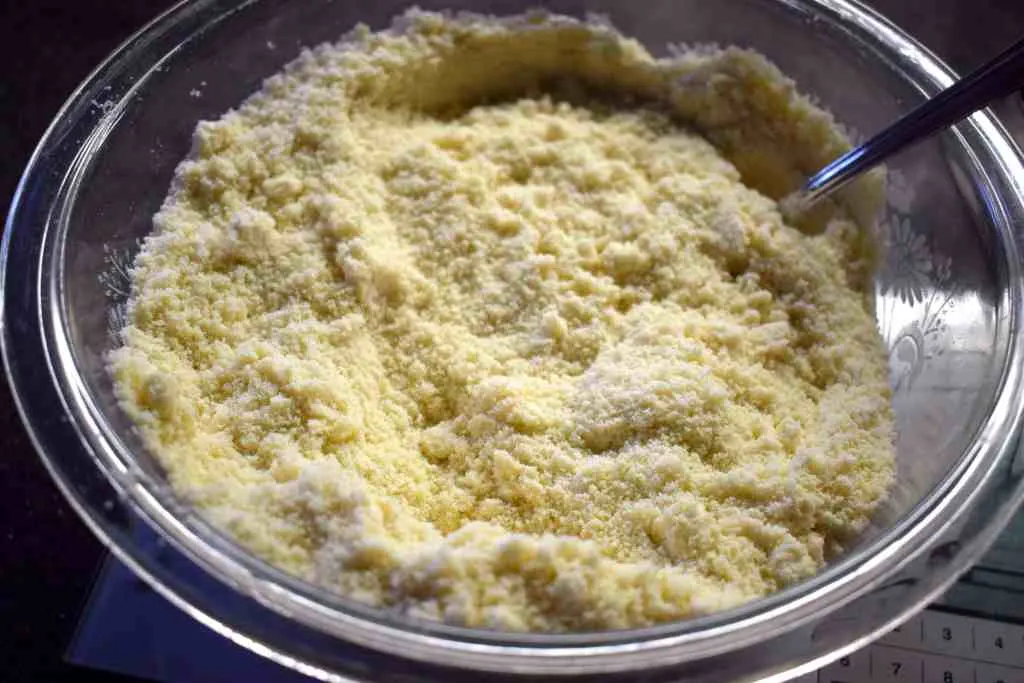 almond flour, coconut flour, Xanthan Gum almond flour, coconut flour, Xanthan Gum