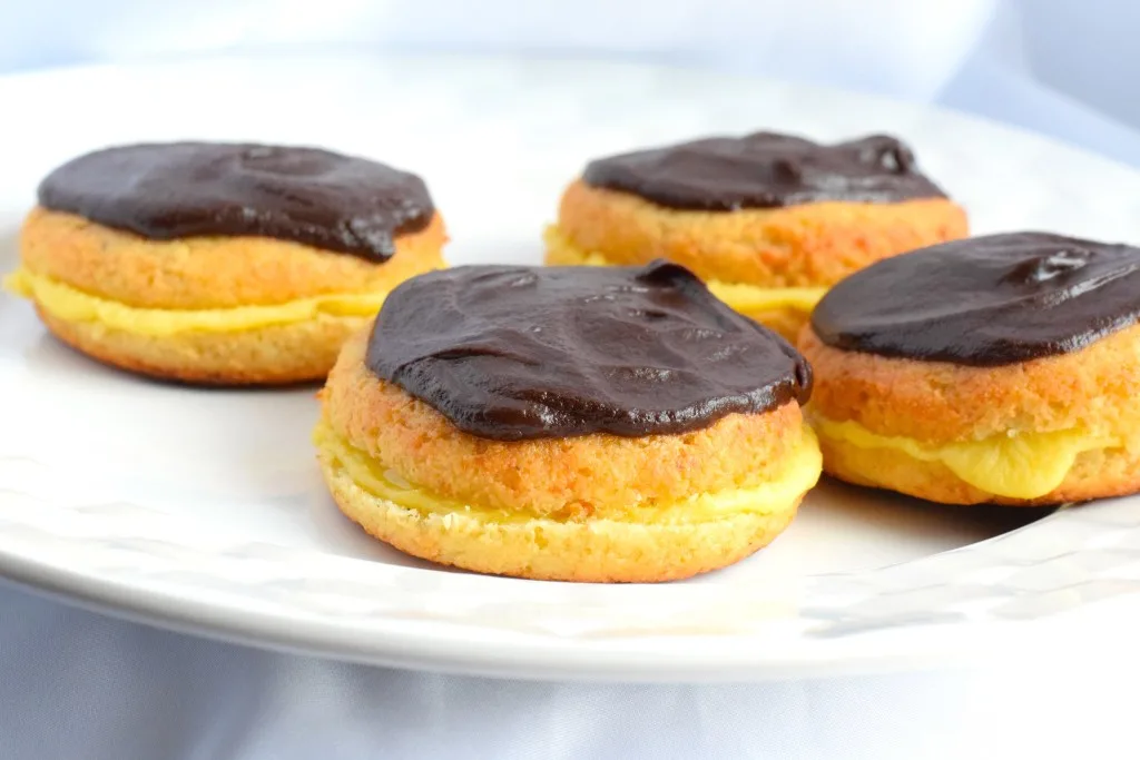 keto cream filled donuts
