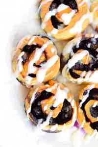 keto blueberry cinnamon rolls