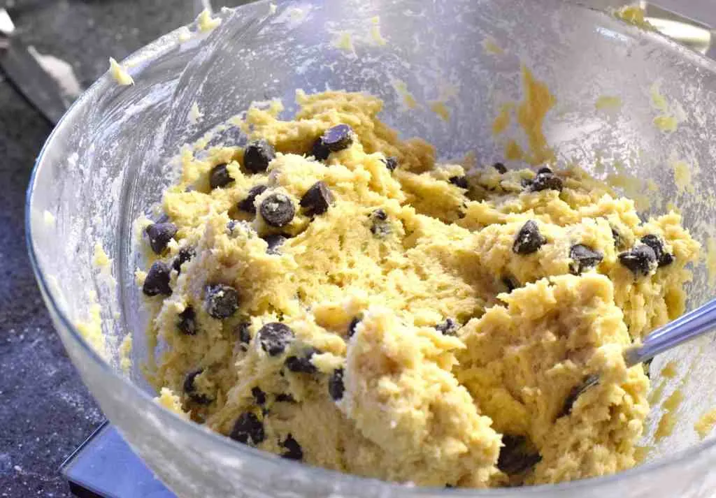 keto chocolate chip cookie dough keto chocolate chip cookie dough