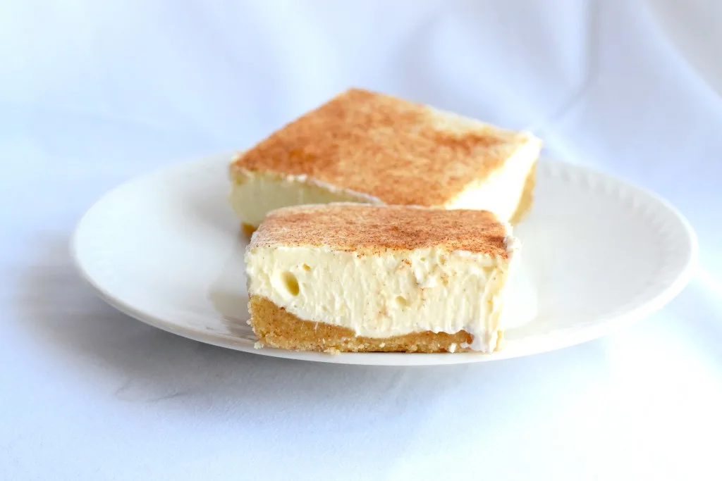 keto no bake snickerdoodle cheesecake bars