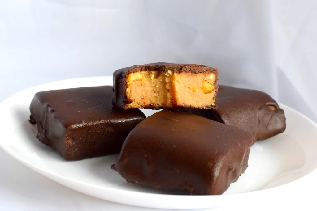 chocolate peanut butter no bake bars keto