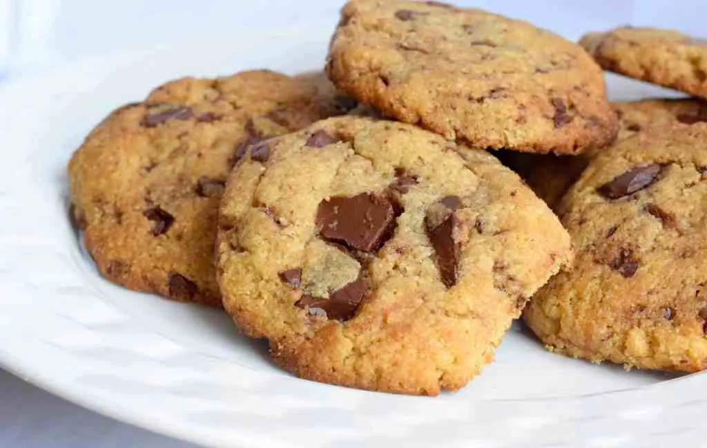 keto chocolate chunk cookies recipe