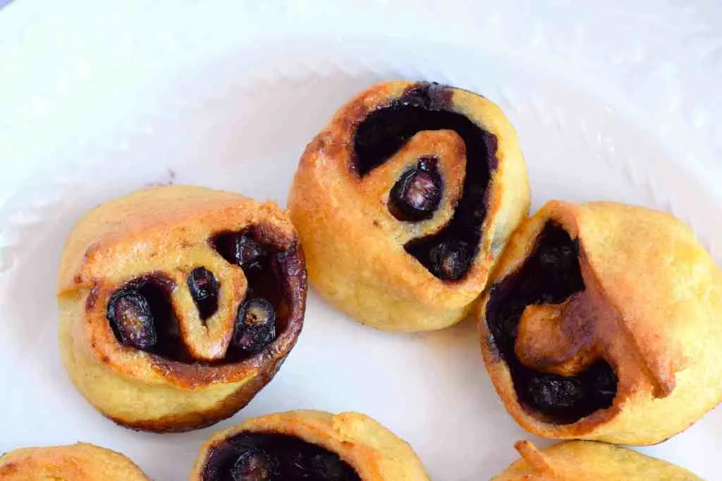 keto blueberry cinnamon rolls recipe