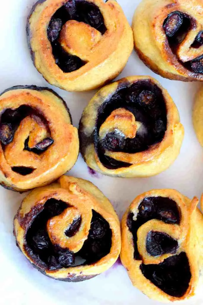 keto blueberry rolls