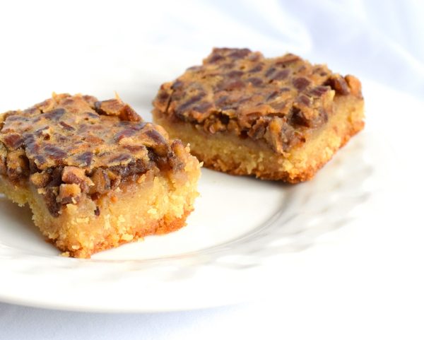 Low Carb Keto Pecan Pie Bars - Mouthwatering Motivation