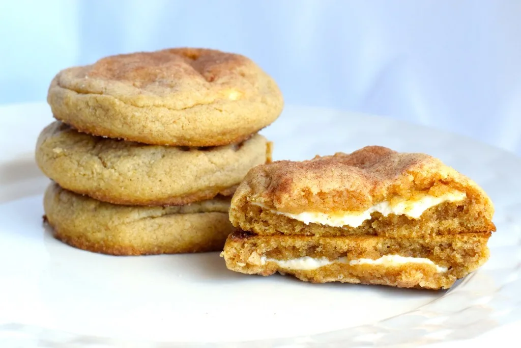 keto cream cheese stuffed snickerdoodle cookies
