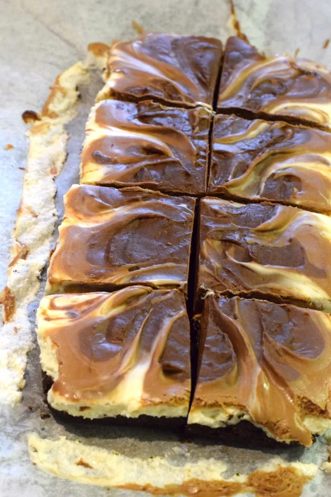 no bake keto marble cheesecake bars