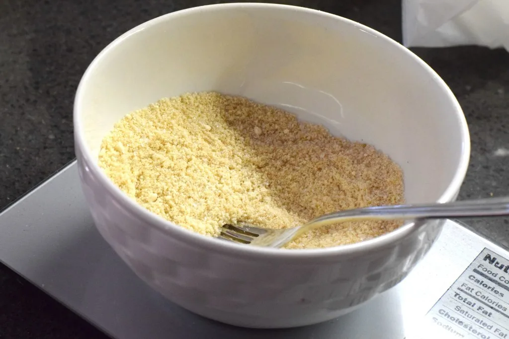 almond flour coconut flour Xanthan Gum cinnamon 