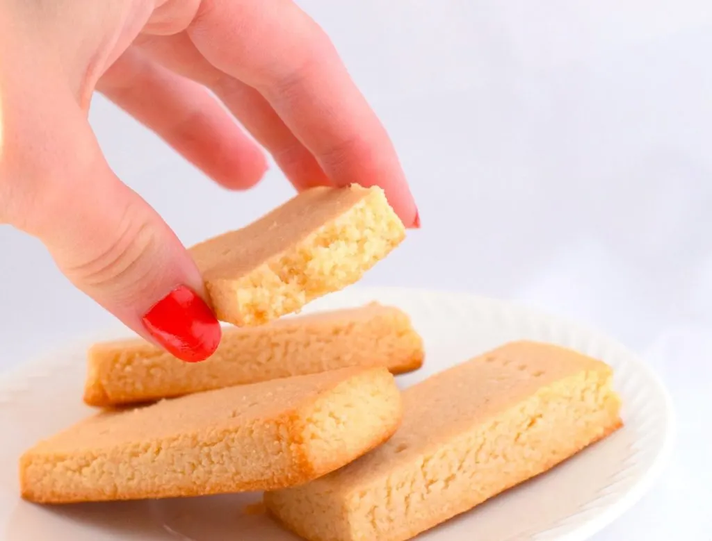 the best keto shortbread cookies