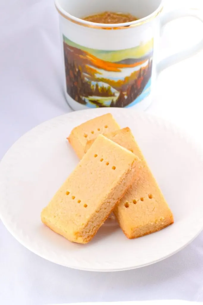 the best keto shortbread cookies