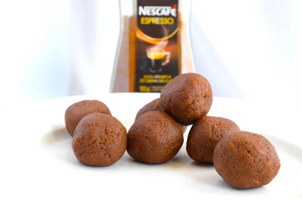 low carb espresso cheesecake fat bombs