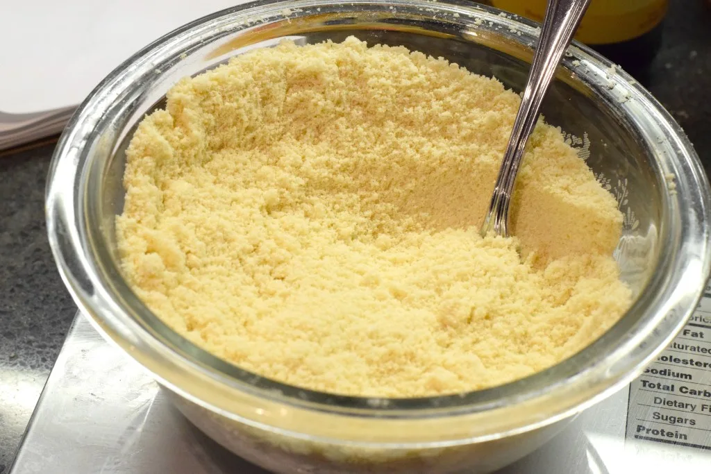 almond flour, coconut flour, Xanthan Gum almond flour, coconut flour, Xanthan Gum