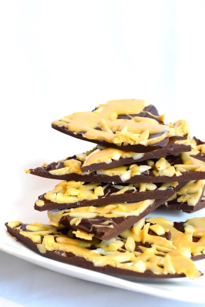 keto chocolate caramel low carb bark recipe keto chocolate caramel low carb bark recipe