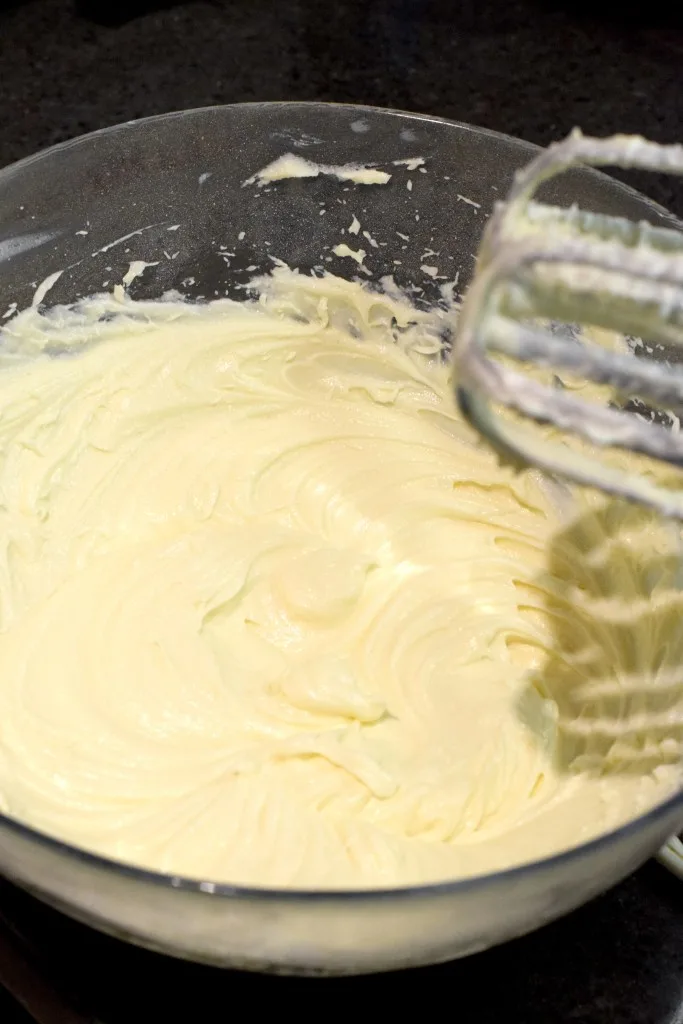 whipped keto cheesecake batter
