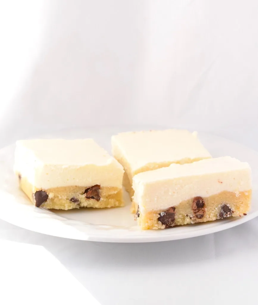 keto no bake cookie dough cheesecake bars