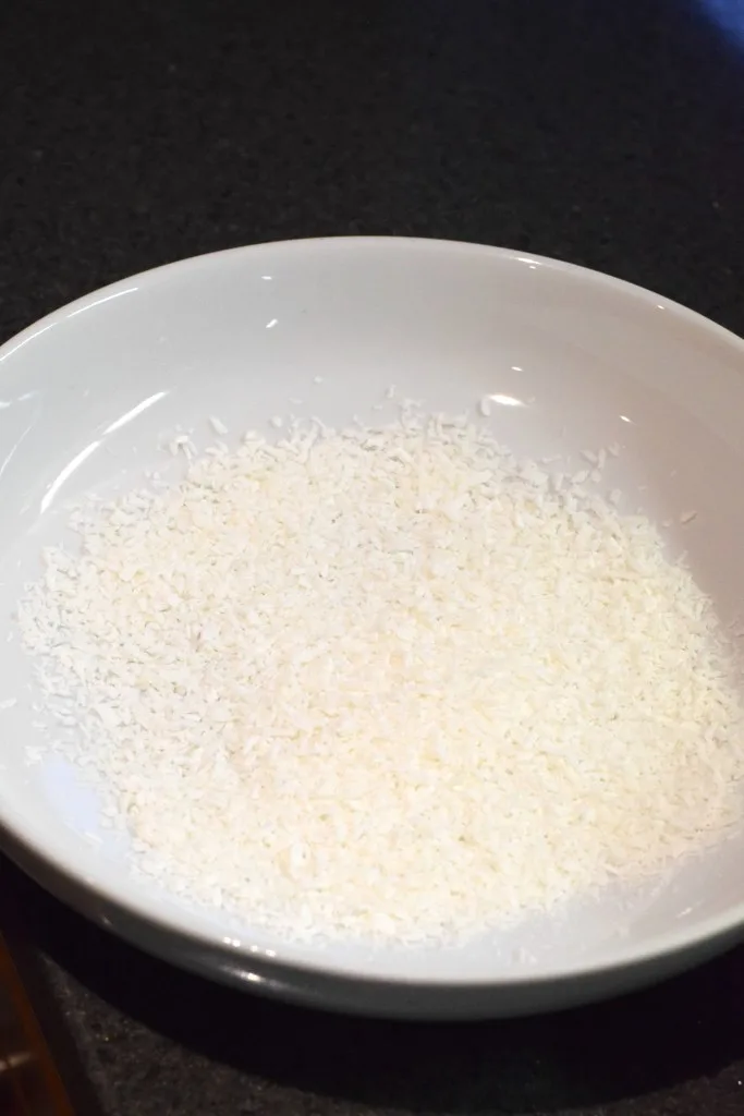 shredded unsweetened coconut