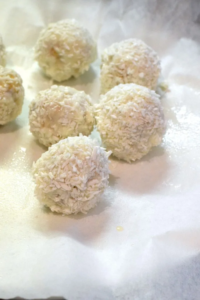 keto coconut carrot cake balls 