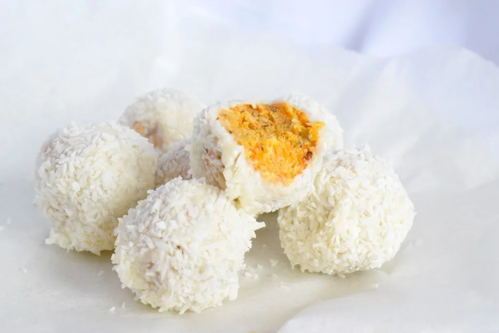 keto no bake carrot cake balls recipe