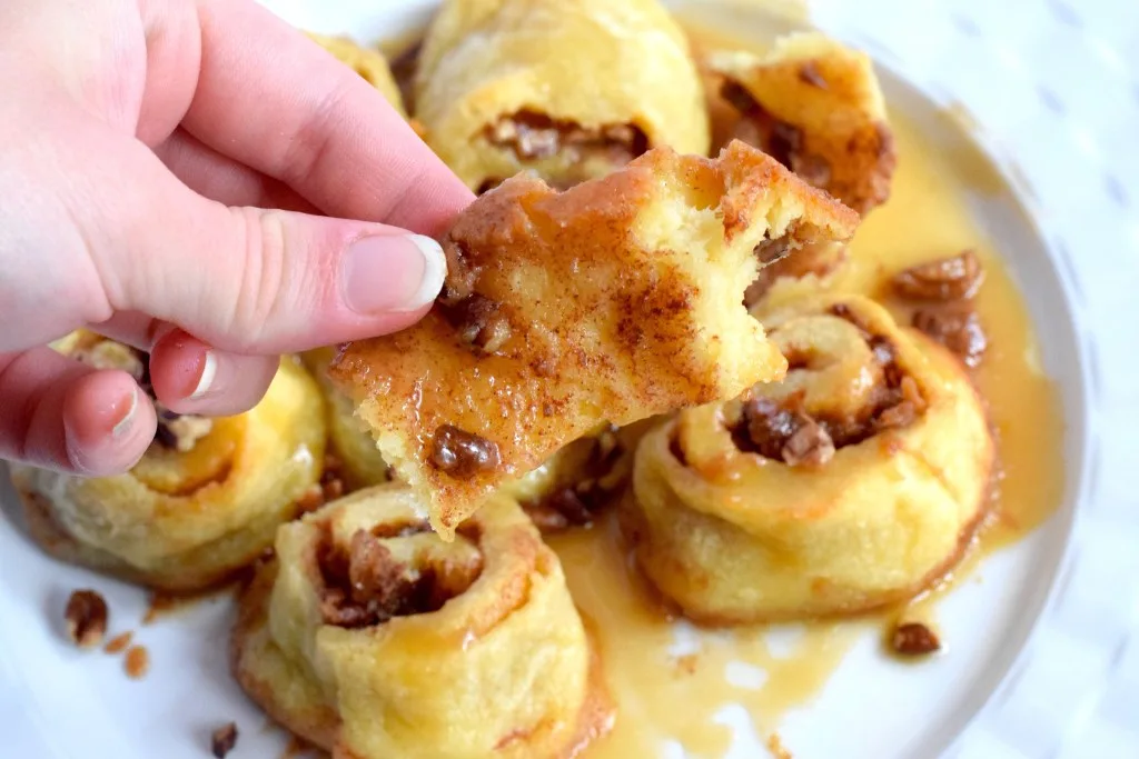 soft keto cinnamon pecan rolls