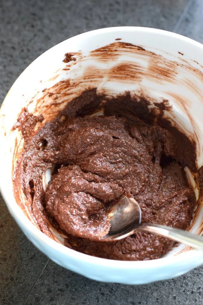 keto almond flour chocolate cake