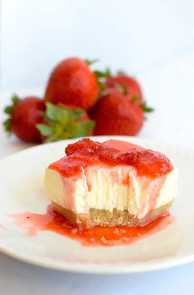 low carb no bake strawberry cheesecake