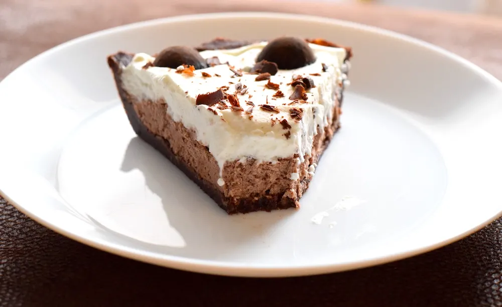 keto chocolate hazelnut mousse cake