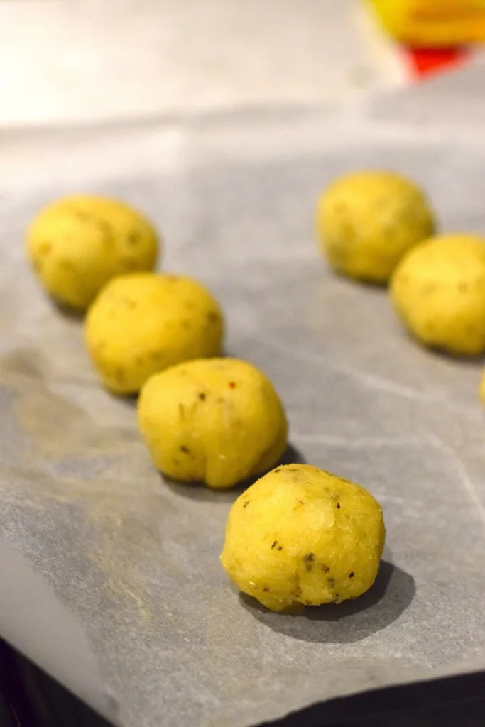 low carb pizza balls