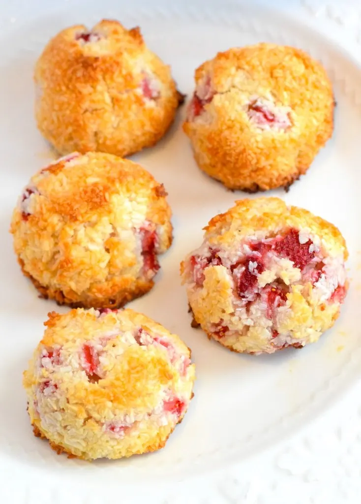 keto strawberry coconut macaroons recipe