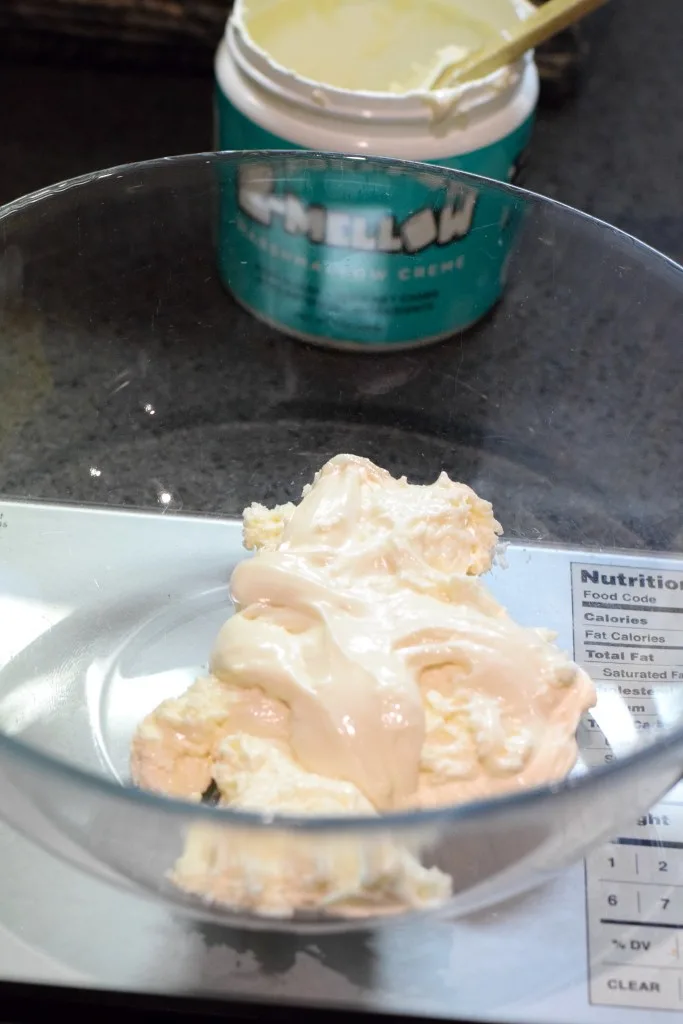 stoka z-mellow marshmallow fluff